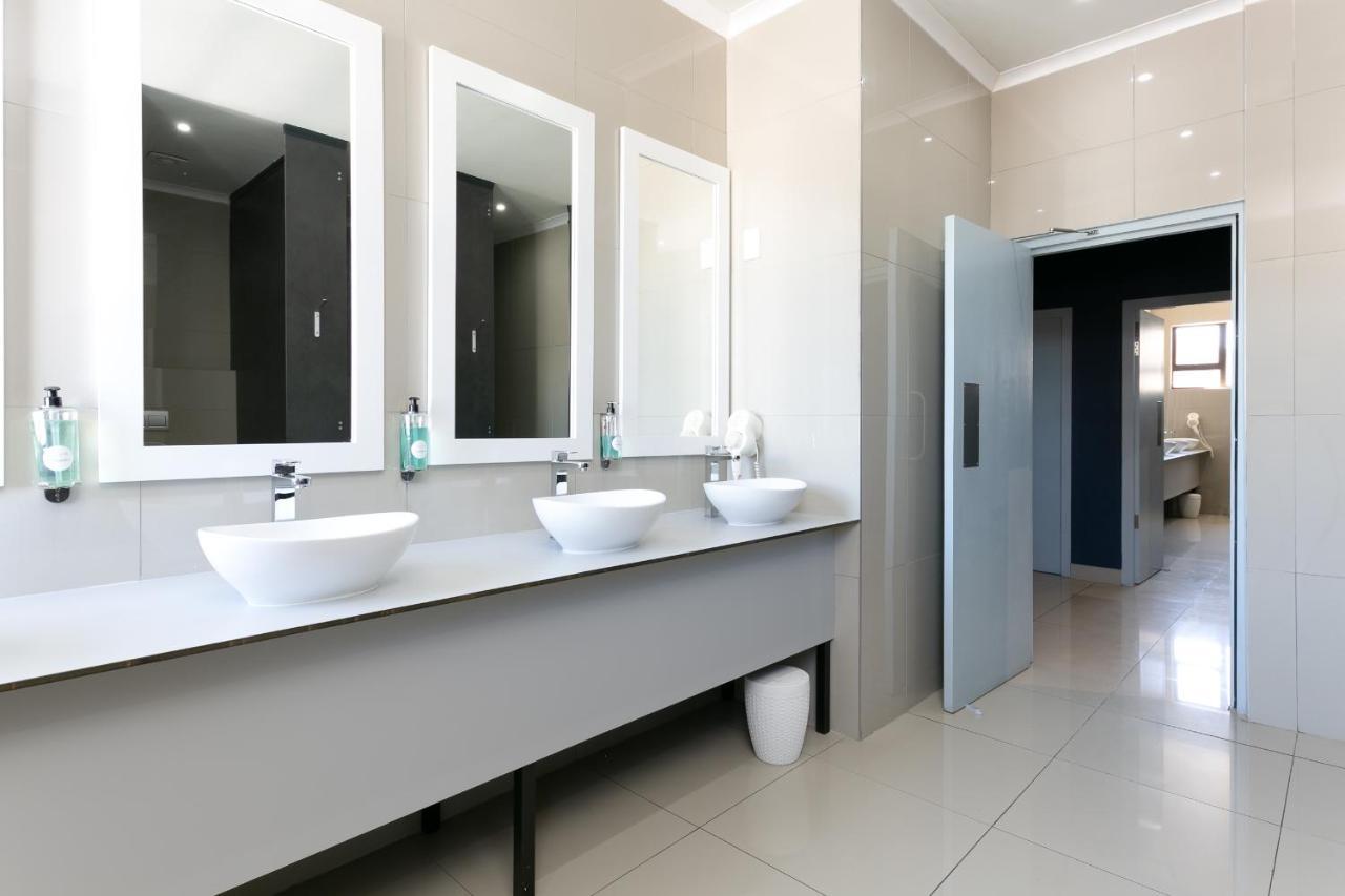 Zzzone Boutique Hostel Hermanus Εξωτερικό φωτογραφία